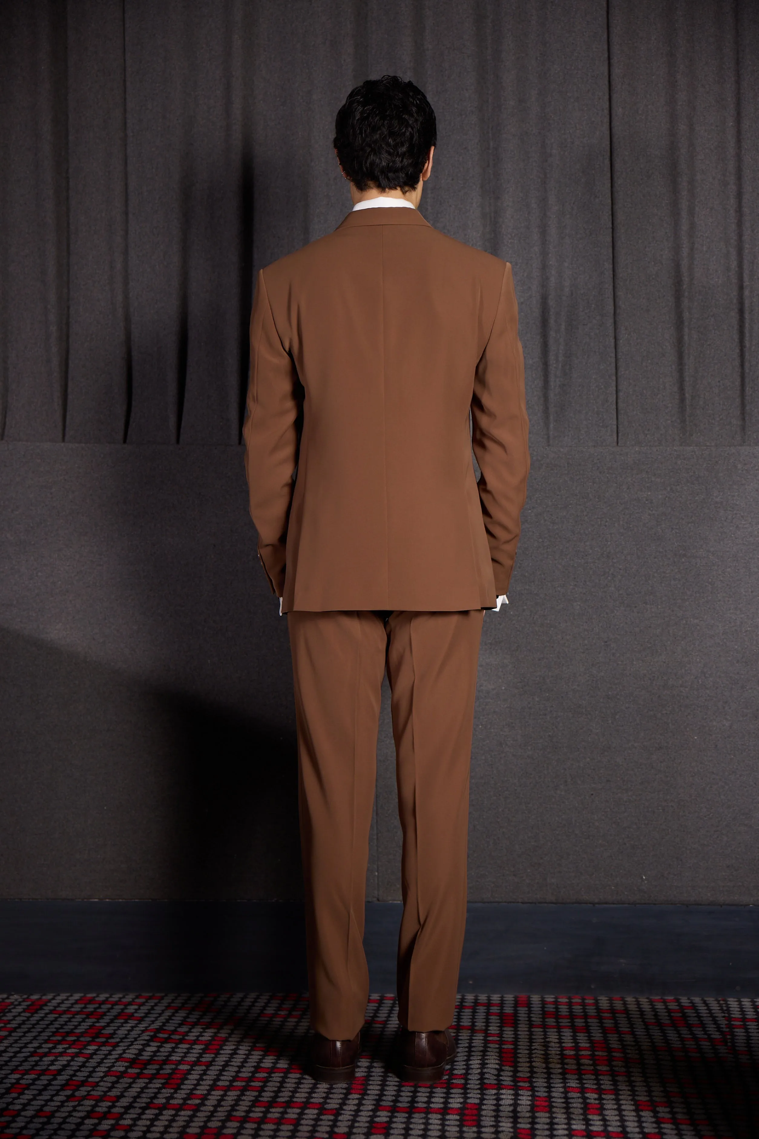 CAMEL BROWN DOUBLE BREASTED SUIT