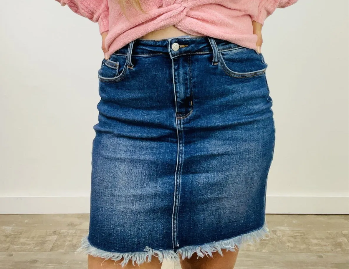 JUDY BLUE High-Rise Frayed Hem Skirt