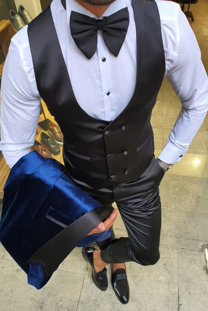 Men Suits Blue 3 Piece Slim Fit One Button Wedding Groom Party Wear Suit Dinner Tuxedo Suit Velvet Suit Winter Suit Bespoke