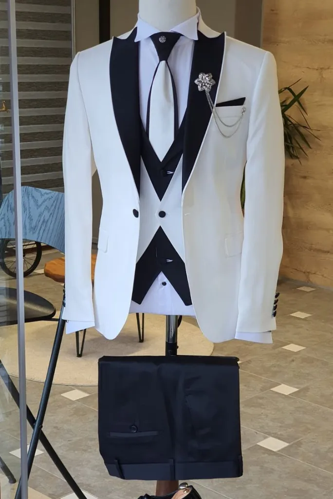 Men's Tuxedo 3 Piece Suit Wedding Suit Dinner Suit Formal Party Wear Suit Elegant Suit Bespoke