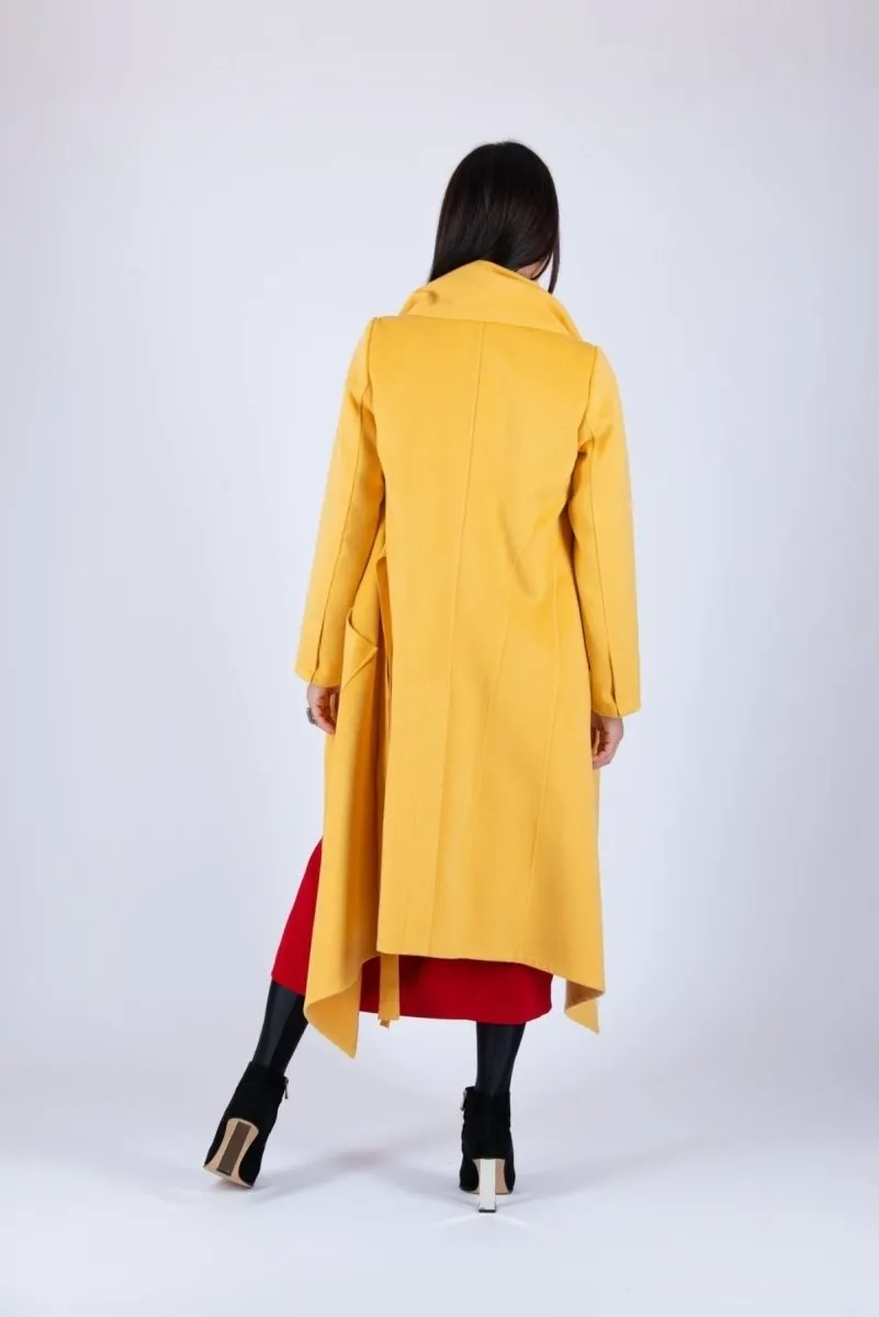 Yellow Coat VICTORIA